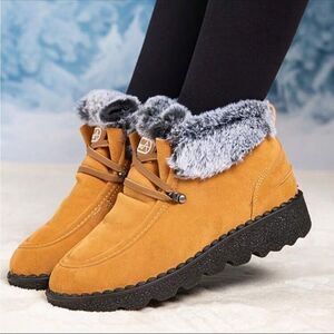Tan Black Faux Fur Snow Boots Booties 7 1/2
